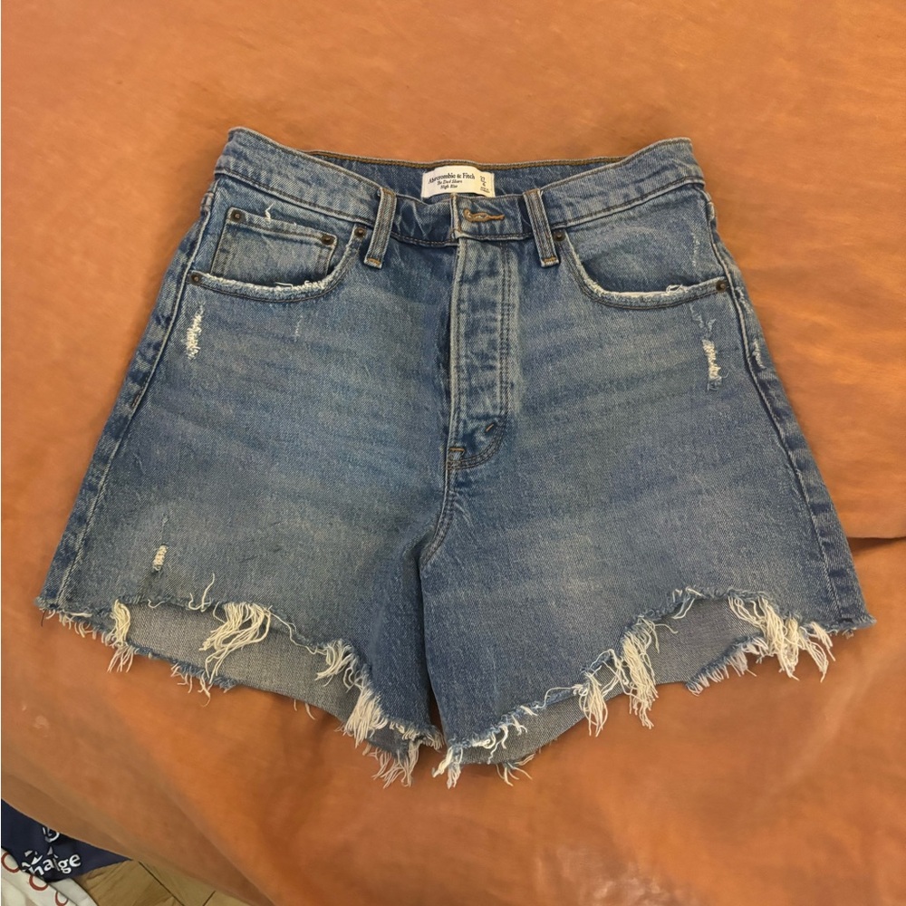 Abercrombie “The Dad Short, High Rise”